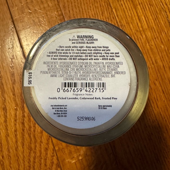 Bath and Body Works Single Wick Scented Candle – Lavender and Pine - Picture 2 of 2